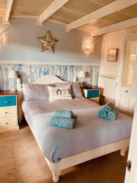 Blankednick Boltholes - 3 Beautiful Family Or Couples Cornish Getaways Villa Truro Esterno foto